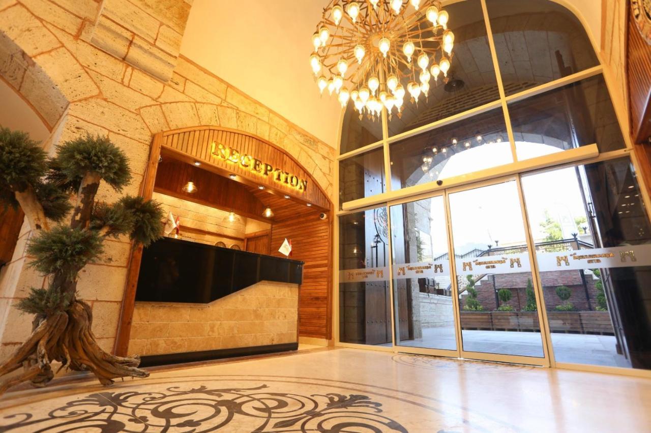 Behrampasa Otel &Cafe &Restaurant ซิวาส ภายนอก รูปภาพ