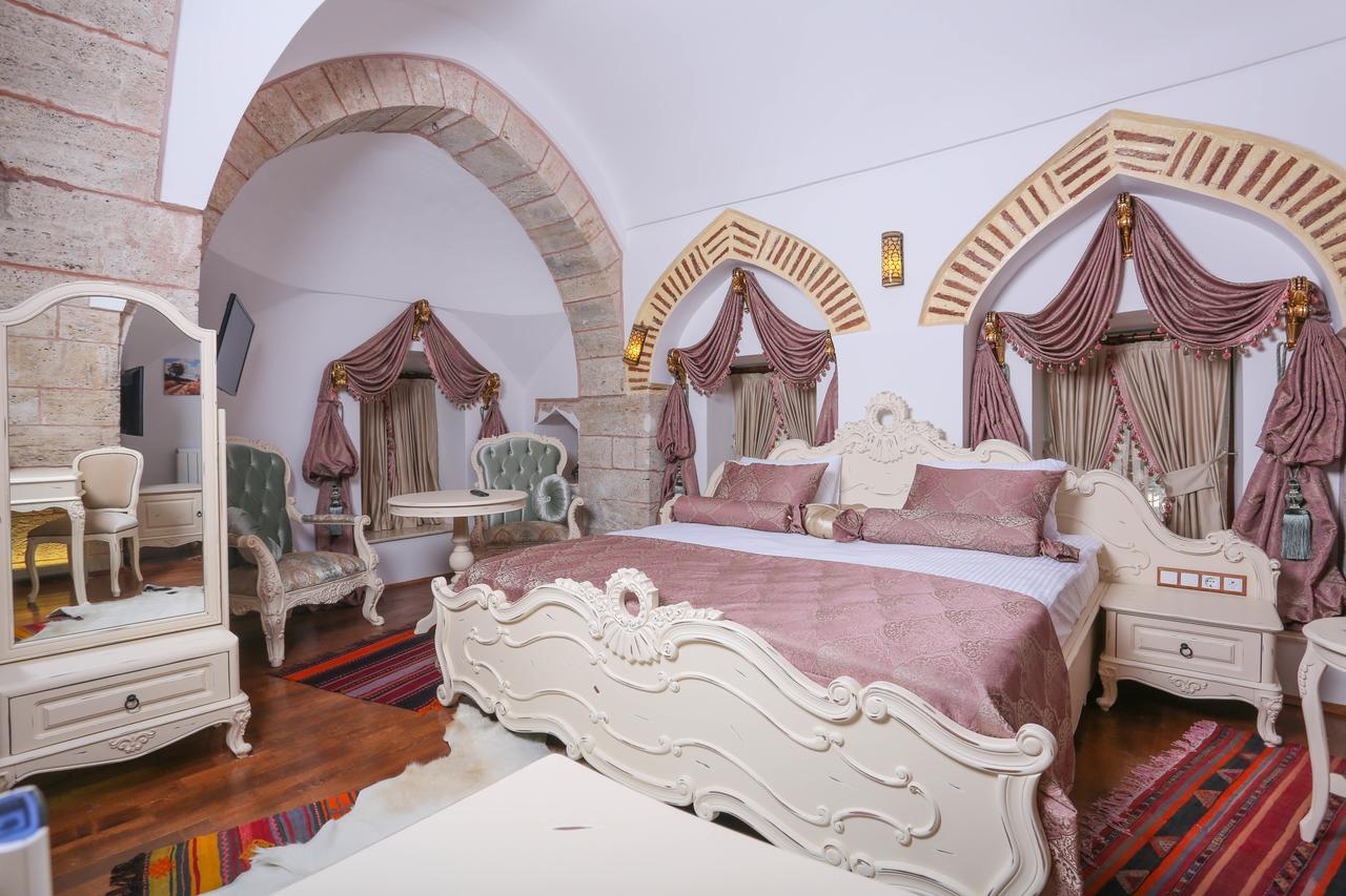 Behrampasa Otel &Cafe &Restaurant ซิวาส ภายนอก รูปภาพ